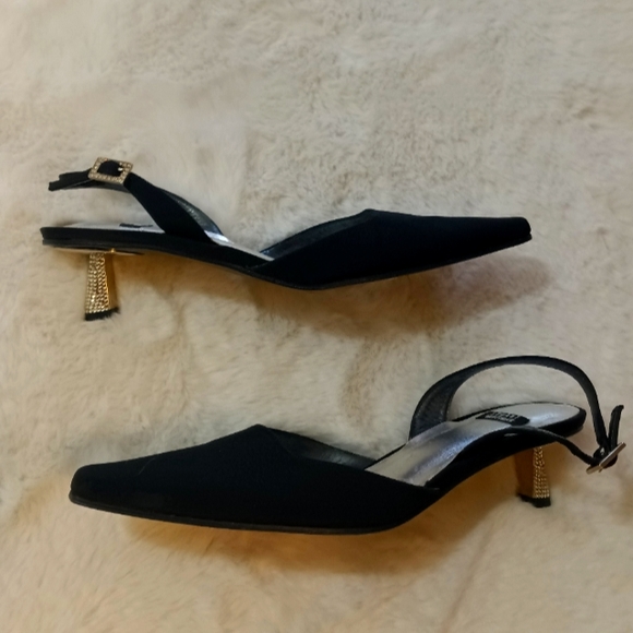 Stuart Weitzman heels - Picture 3 of 10